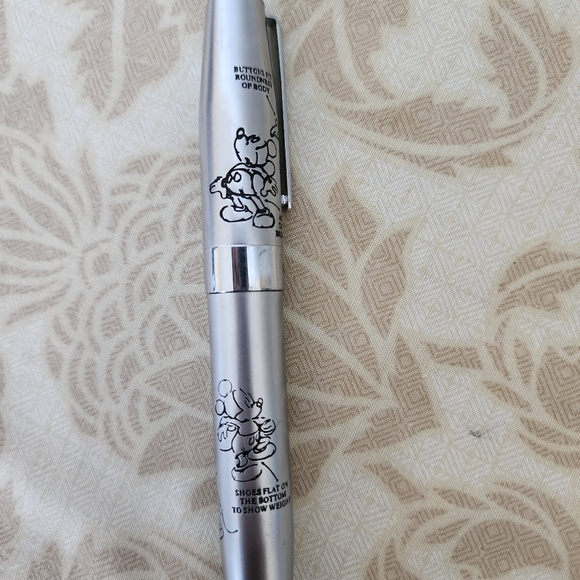 Disney Executive Pen - Picture 1 of 10